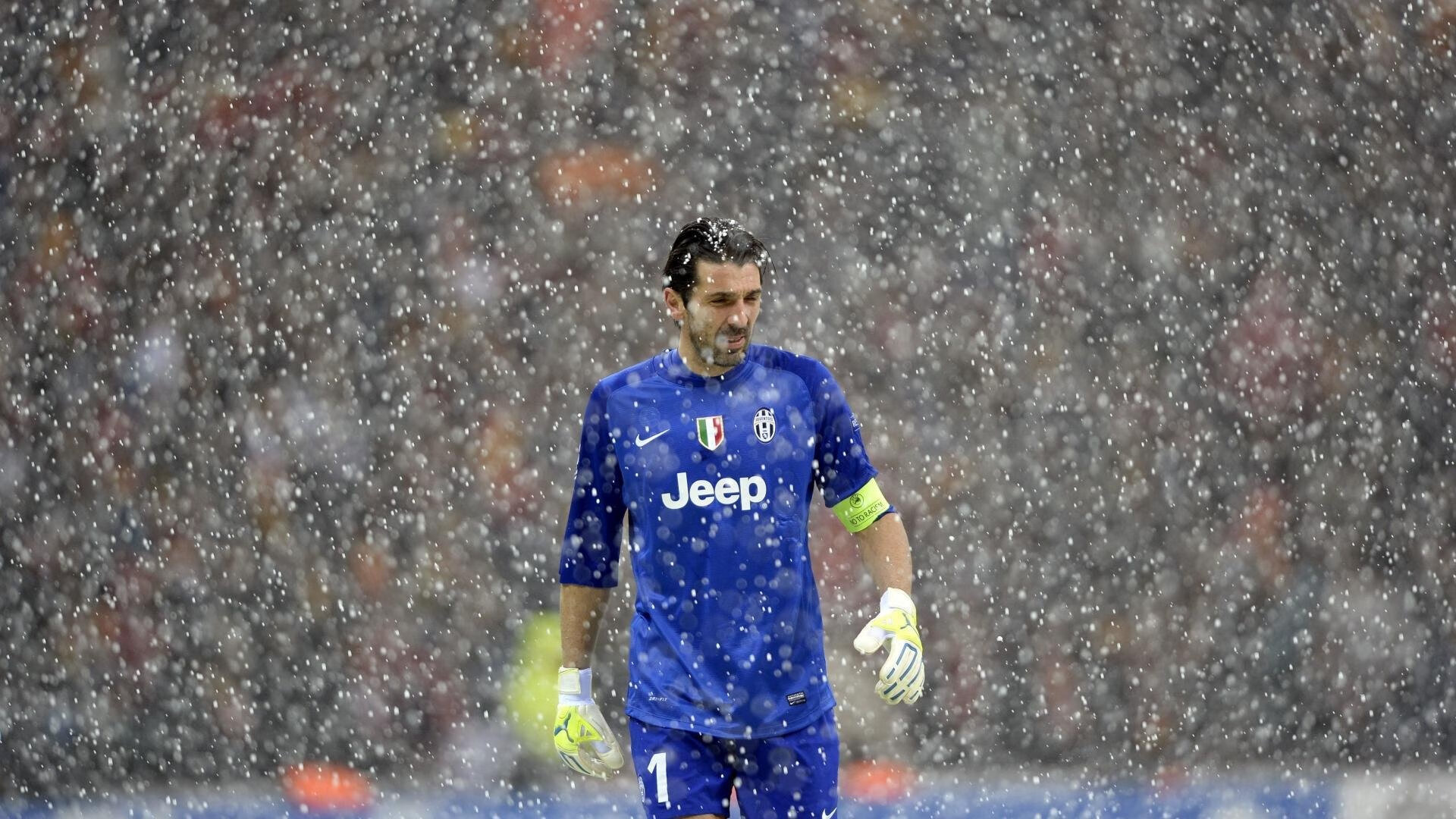 泰国球员成功登陆欧洲职业联赛，成就梦想，泰国12名足球队员